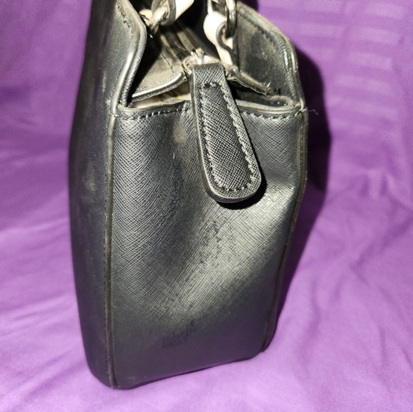 GUESS BRAND HANDBAG NWT - Picture 5 of 7